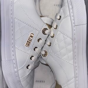 GUESS Women's White and Gold Quilted Sneakers